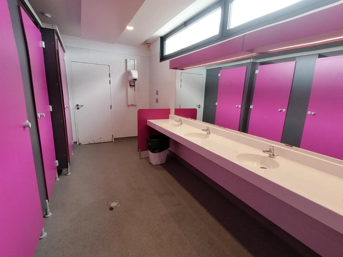 Sejour Insolite Sur Un Yacht. Bateau Hotel A Quai. La Rochelle  Dış mekan fotoğraf
